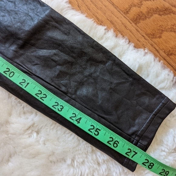 ARITZIA Wilfred free Daria faux leather vegan leggings black xs - Picture 5 of 8